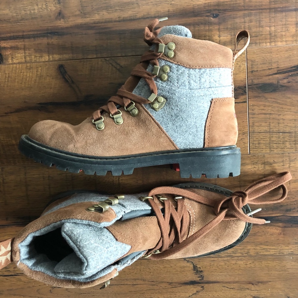 Toms Winter/Fall Boot. - image 3